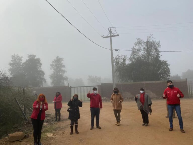 Familias del sector Huemul de Teno tendrán por primera vez luz electrica