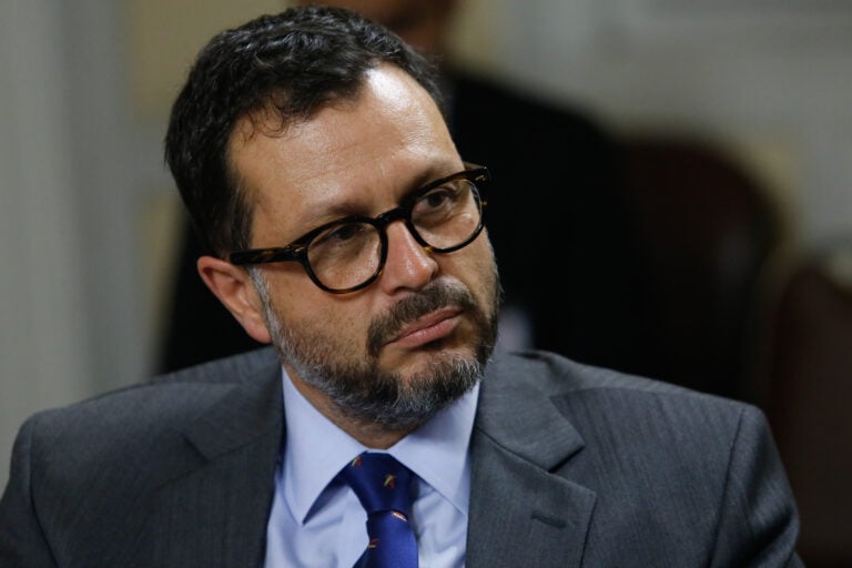 Rodrigo Hinzpeter: Blumel no ha tenido vocación de ministro del Interior