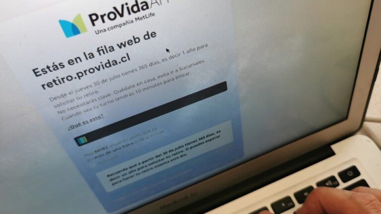 Romeral ayudará a vecinos a solicitar el 10% de la AFP