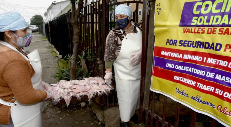 Artesanales de Llico donaron dos mil raciones de pescado a cocinas solidarias de Curicó