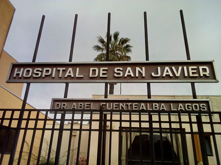 Detectan brote de Covid-19 al interior del Hospital de San Javier