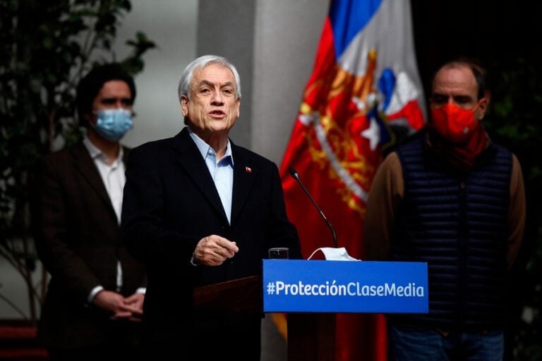 Medidas del gobierno para la clase media: Créditos blandos, postergación de créditos hipotecarios y subsidios