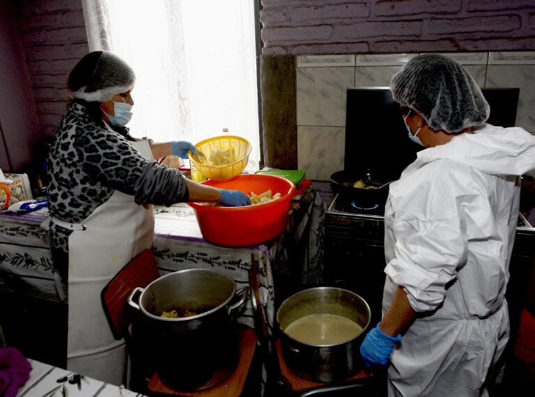 8 mil personas se alimentan en las cocinas solidarias de Curicó