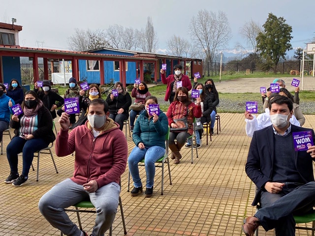 Municipalidad de Teno entregó donación de Desafío Levantemos Chile a 150 estudiantes
