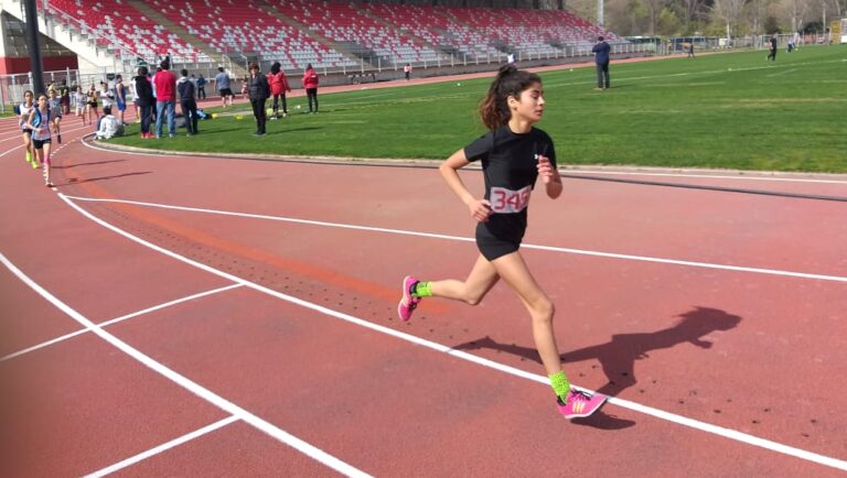 Este lunes vuelve el deporte en recintos de Curicó