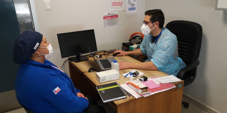 Operativo dermatológico atendió a usuarios en lista de espera de Cesfam de Romeral