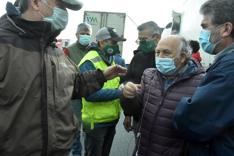 Camioneros reconocen avances en la negociaciones con el Gobierno: