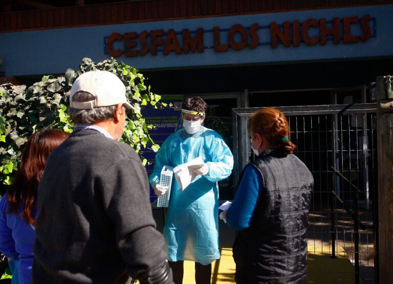 Municipio de Curicó reconoció a funcionarios en Día de la Atención Primaria de Salud