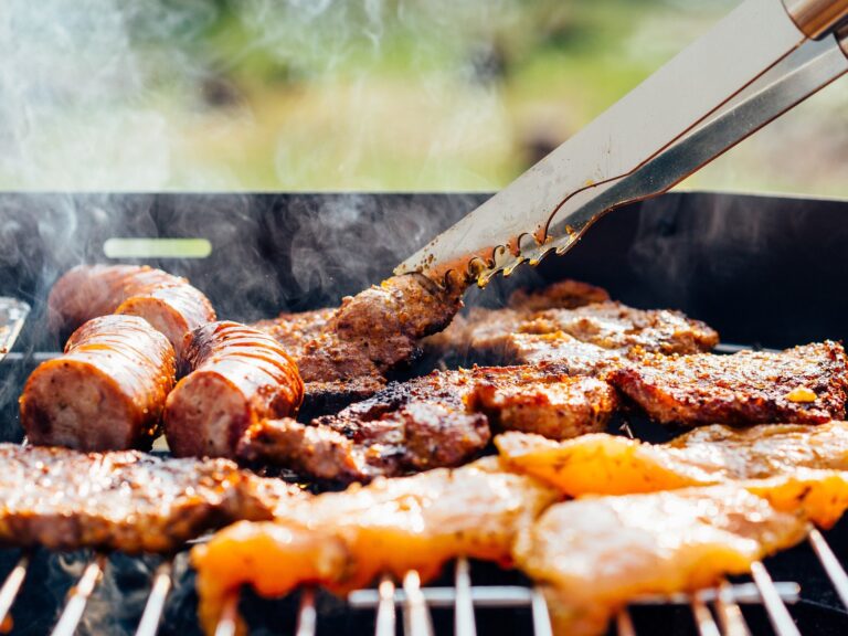 Recomendaciones para preparar alimentos de forma segura en Fiestas Patrias