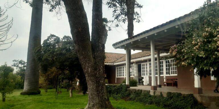 Vecinos de albergue en Sarmiento denuncian fiestas con alcohol y ruidos molestos