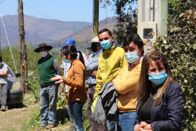 Municipio de Curicó gestiona proyectos viales en Los Niches y Potrero Grande