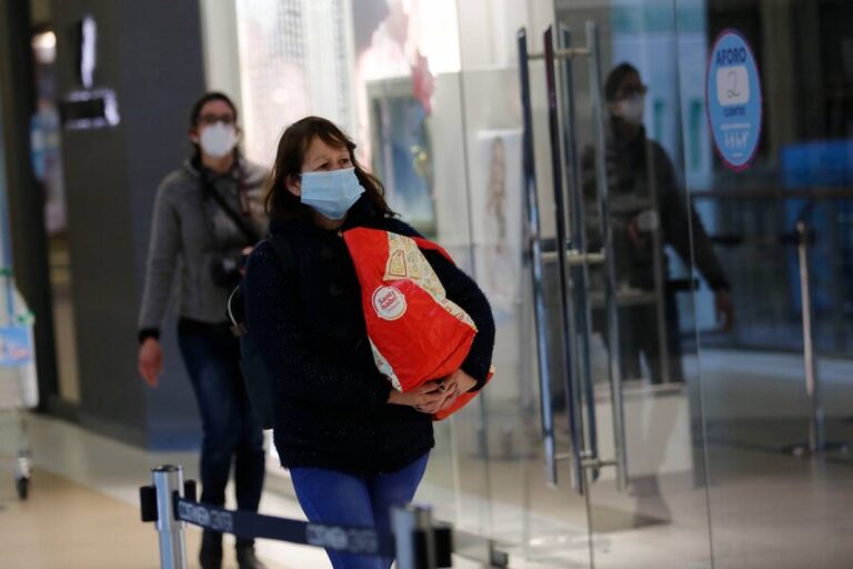 Un 69% de las mujeres se encargan de asumir las medidas de cuidado preventivo ante el COVID-19