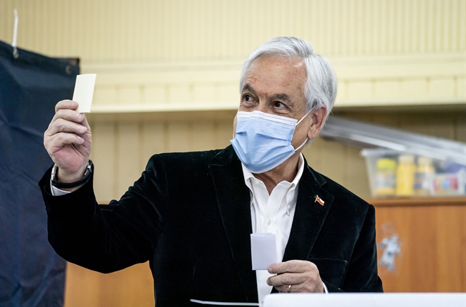 Presidente Piñera hizo un llamado a respetar los resultados: