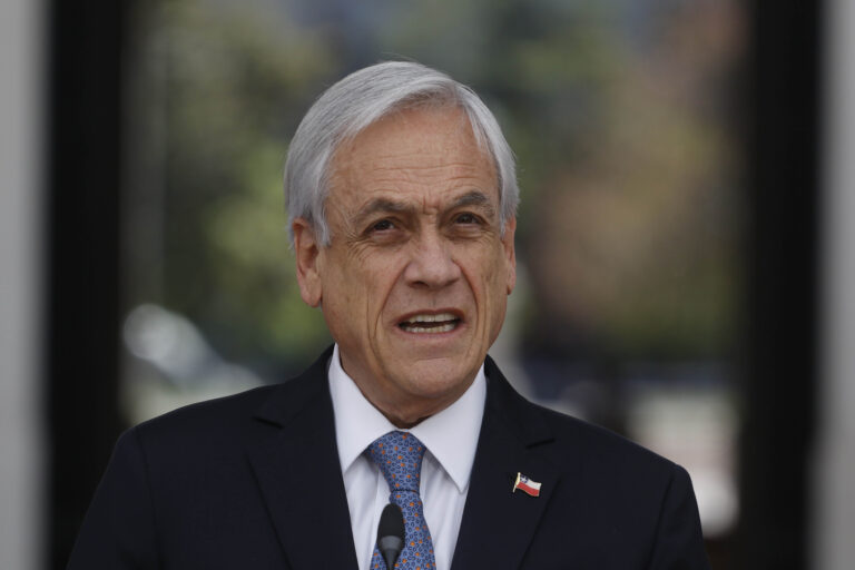 Presidente Piñera e idea de adelantar elecciones: