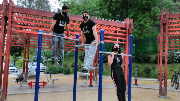 Habilitarán cuatro nuevas plazas para desarrollo de la calistenia en Curicó