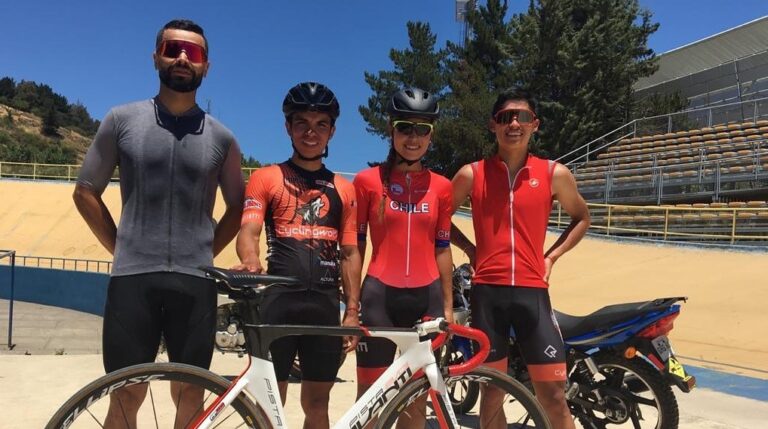 Ciclistas locales alistan su participación en Colombia