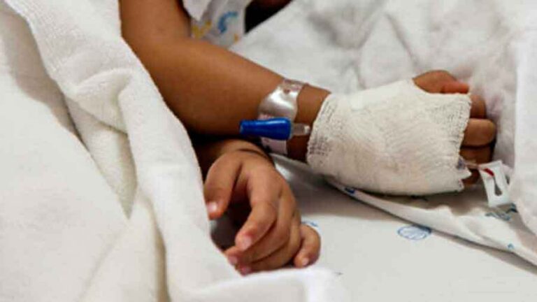Niña de 4 años involucrada en accidente en Rauco se recupera en el Hospital de Talca
