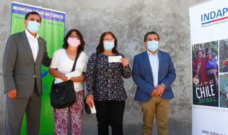 Indap entregó incentivos económicos a agricultores de Curicó