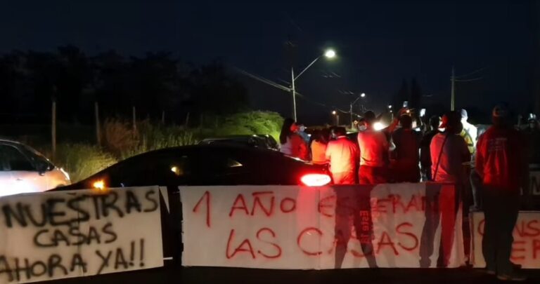 Grupo habitacional Las Vertientes de Curicó se tomaron ruta a la costa para exigir entrega de sus casas