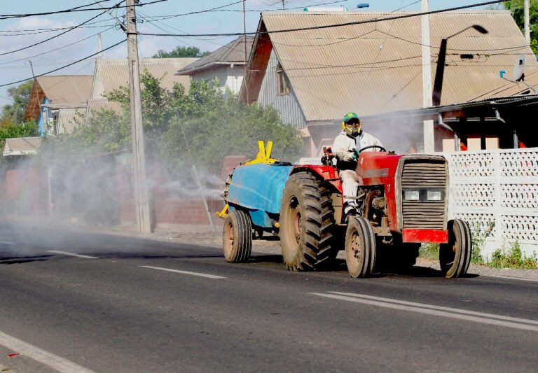 Municipio de Curicó y Dosal realizaron operativo de sanitización en sector de Tutuquén
