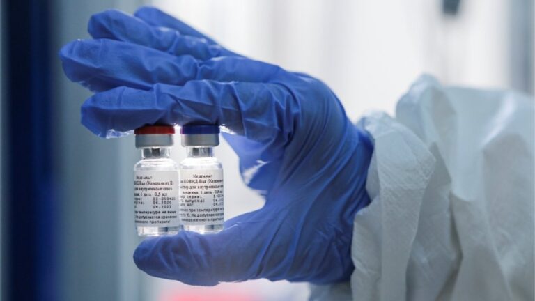 Coronavirus: Rusia tiene previsto vacunar a 20 millones de personas antes de abril