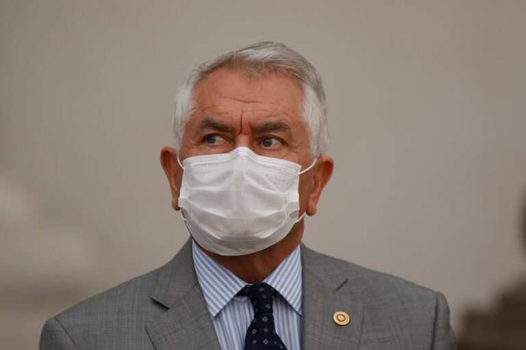 Ministro Paris anunció la extensión por seis meses más de la alerta sanitaria en el país