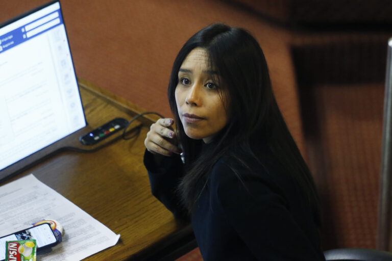 Corte Suprema le retirará los privilegios a la diputada  Aracely Leuquén