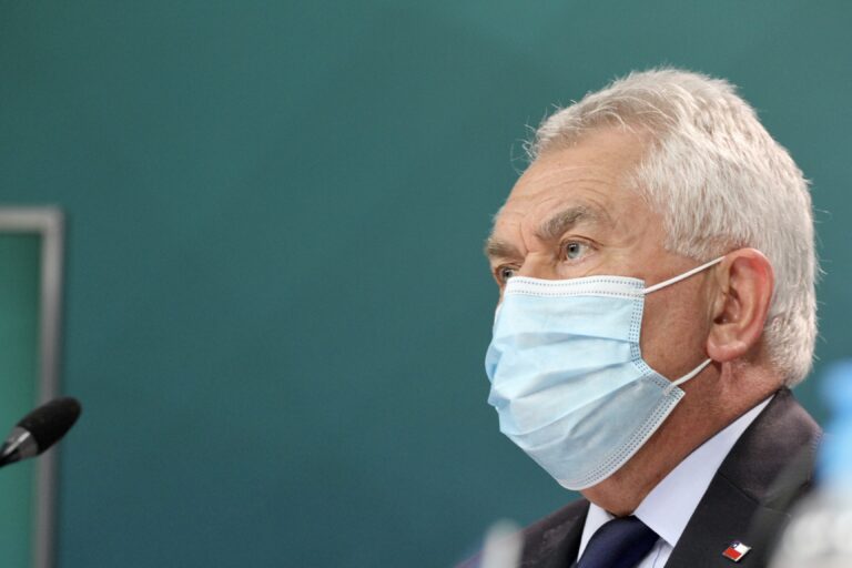 Cámara de Diputados interpelará al ministro de Salud Enrique Paris el 20 de julio