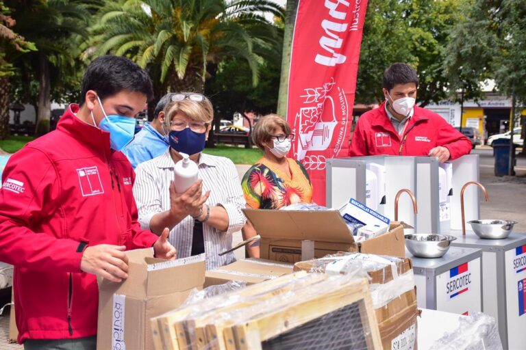 Locatarios de Molina recibieron kits de sanitización en proceso de reactivación económica