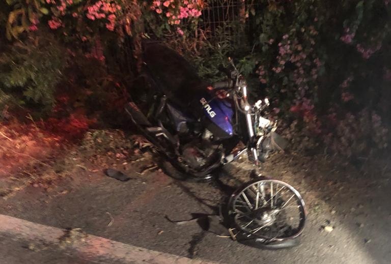 Motociclista quedó en estado grave tras colisionar con camión en Ruta J-60 frente a Majadilla