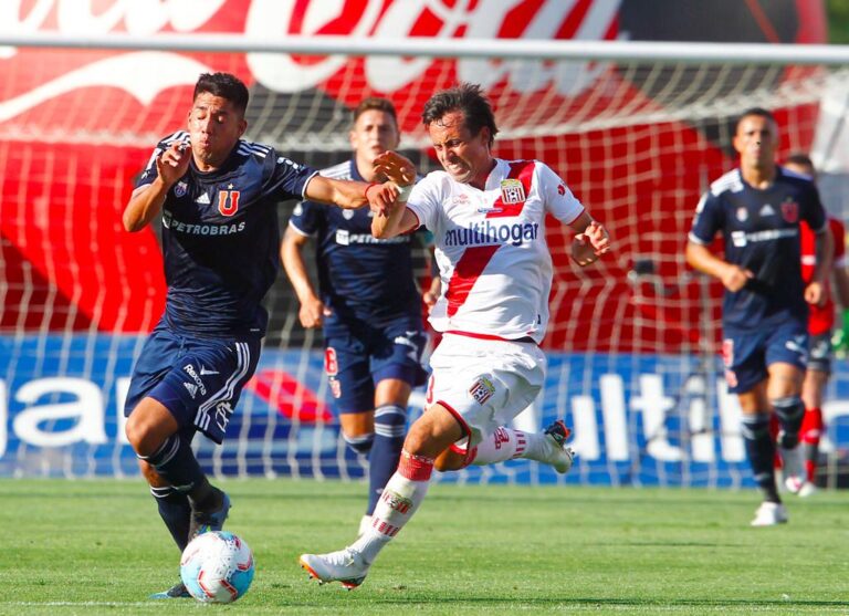 Curicó Unido rescata un punto de local tras empatar sin goles frente a Universidad de Chile