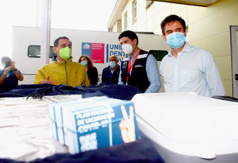 Curicó recibió vacunas para primera etapa de inoculación masiva contra el COVID-19