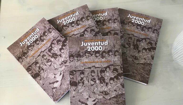Juventud 2000: La Academia de los Sueños llega a Librerías Mataquito