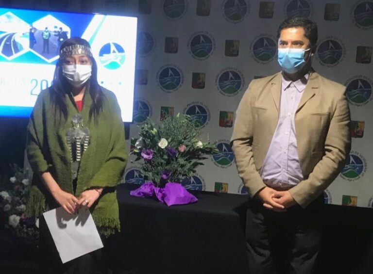 Mujer mapuche es nombrada como alcaldesa subrogante de la comuna de Vichuquén