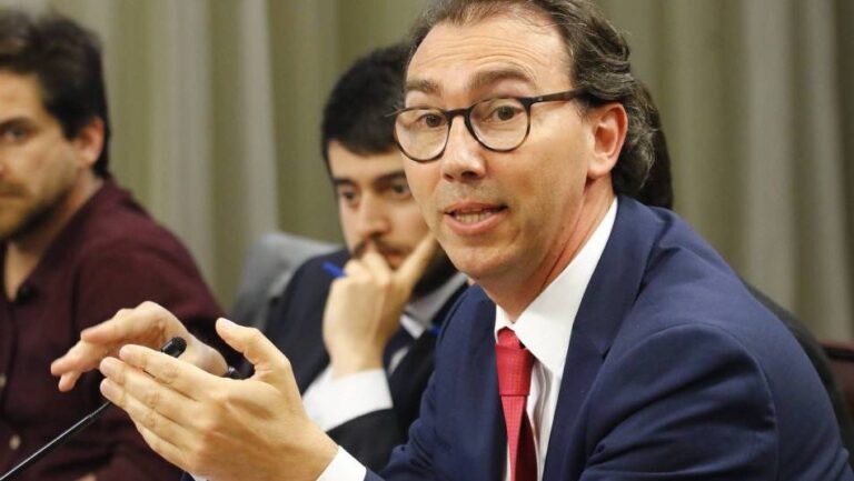 Ministro de Educación: