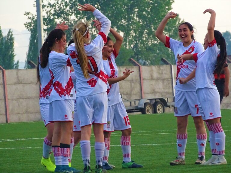 El 15 de junio regresan los entrenamientos del fútbol femenino