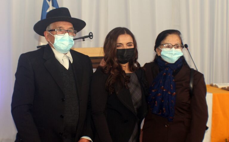 Carolina Muñoz asumió como primera alcaldesa de Hualañé