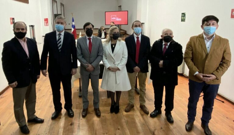 Alcalde y concejales electos de Romeral asumieron sus cargos