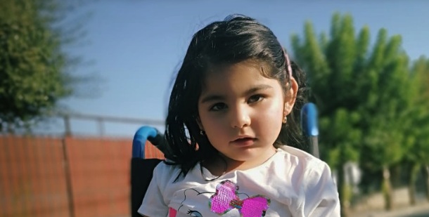 #UnMilagroParaFlo: Niña talquina necesita tratamiento de 500 millones de pesos anuales