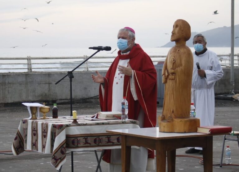 Licantén celebró misa de San Pedro en caleta de Duao