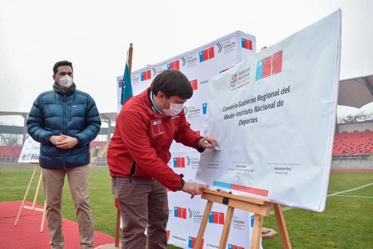 Gobierno Regional entregó 240 millones de pesos al programa Promesas Chile