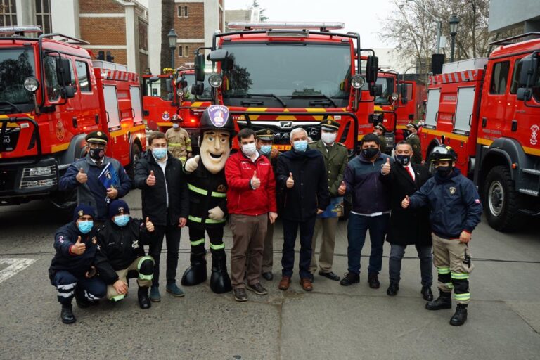 Asume la nueva directiva regional de Bomberos en el Maule