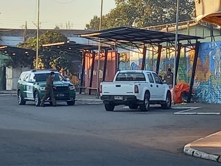 Hombre fue encontrado fallecido en el terminal de buses de Molina