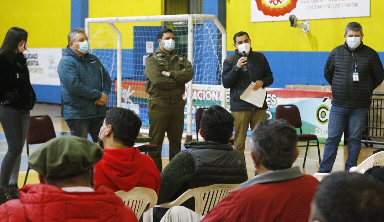 Municipio de Curicó y Carabineros coordinan acciones con comerciantes de calle Montt contra la delincuencia
