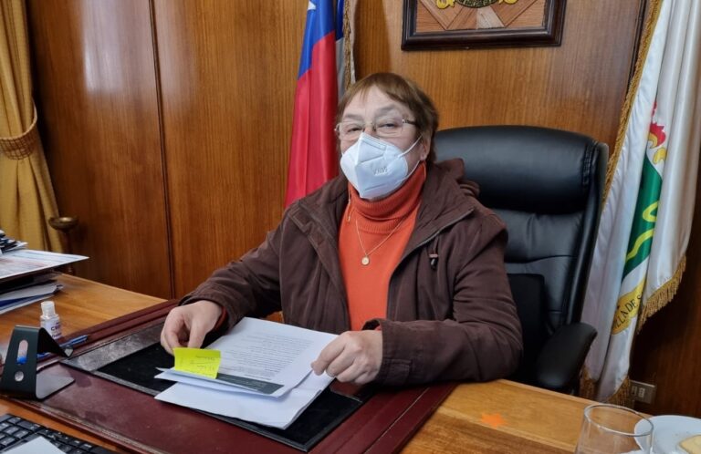 Edil Inés Núñez presidió por primera vez el Concejo Municipal de Curicó