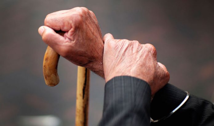 Gobierno anunció ingreso de Ley Corta de Pensiones que extendería Aporte Previsional Solidario
