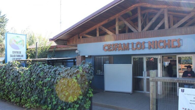 Médico fue agredido por una mujer en servicio de urgencias de Los Niches en Curicó