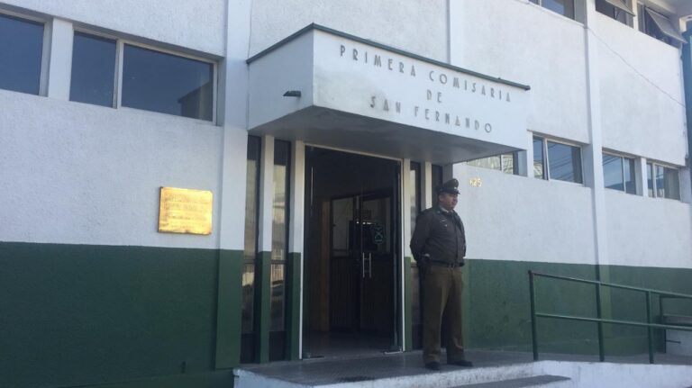 Ex carabinero detenido por muerte de hombre en Comisaría de San Fernando será formalizado este jueves