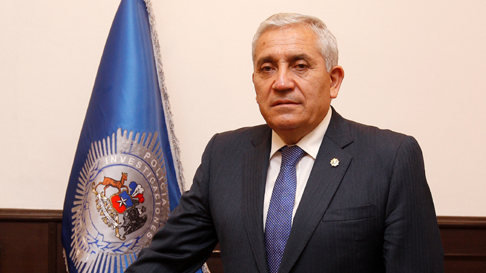 Fiscalía formalizó a ex director general de la PDI Héctor Espinosa por apropiación de gastos reservados