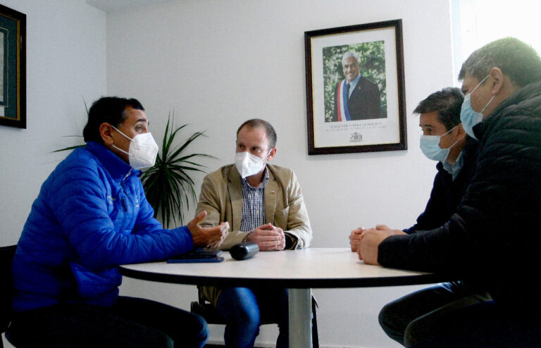 Delegación Provincial y Municipio de Curicó coordinan acciones para acelerar entrega del nuevo hospital